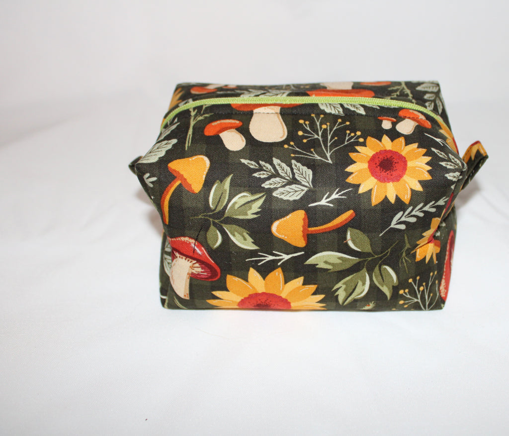 Mushroom Meadow bag
